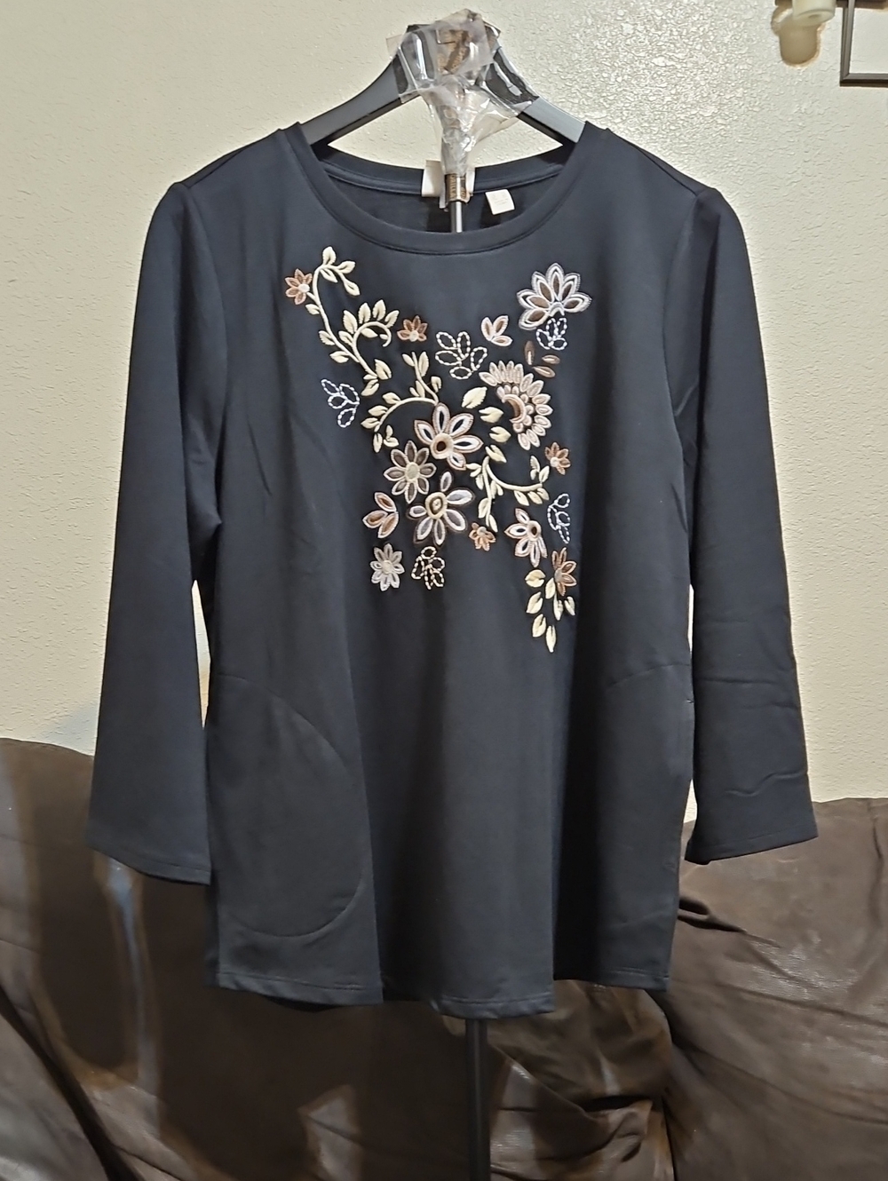 LOGO by Lori Goldstein Navy Floral Embroidered Long Sleeve Top With Pockets.